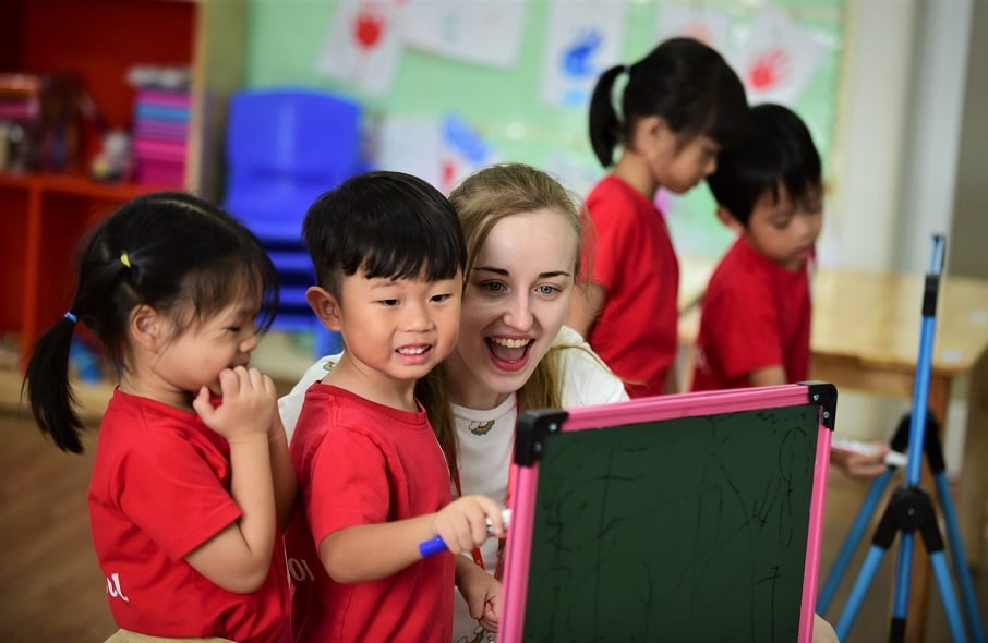 MẦM NON VINSCHOOL GOLDEN RIVER