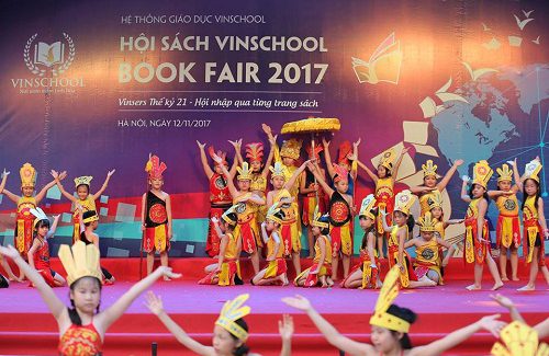 Book Fair 2017: Vinsers thế kỷ 21 – Hội nhập qua từng trang sách