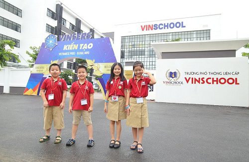 (HN) Lễ tựu trường năm học 2018 – 2019 – Tiểu học, Trung học Vinschool Thăng Long