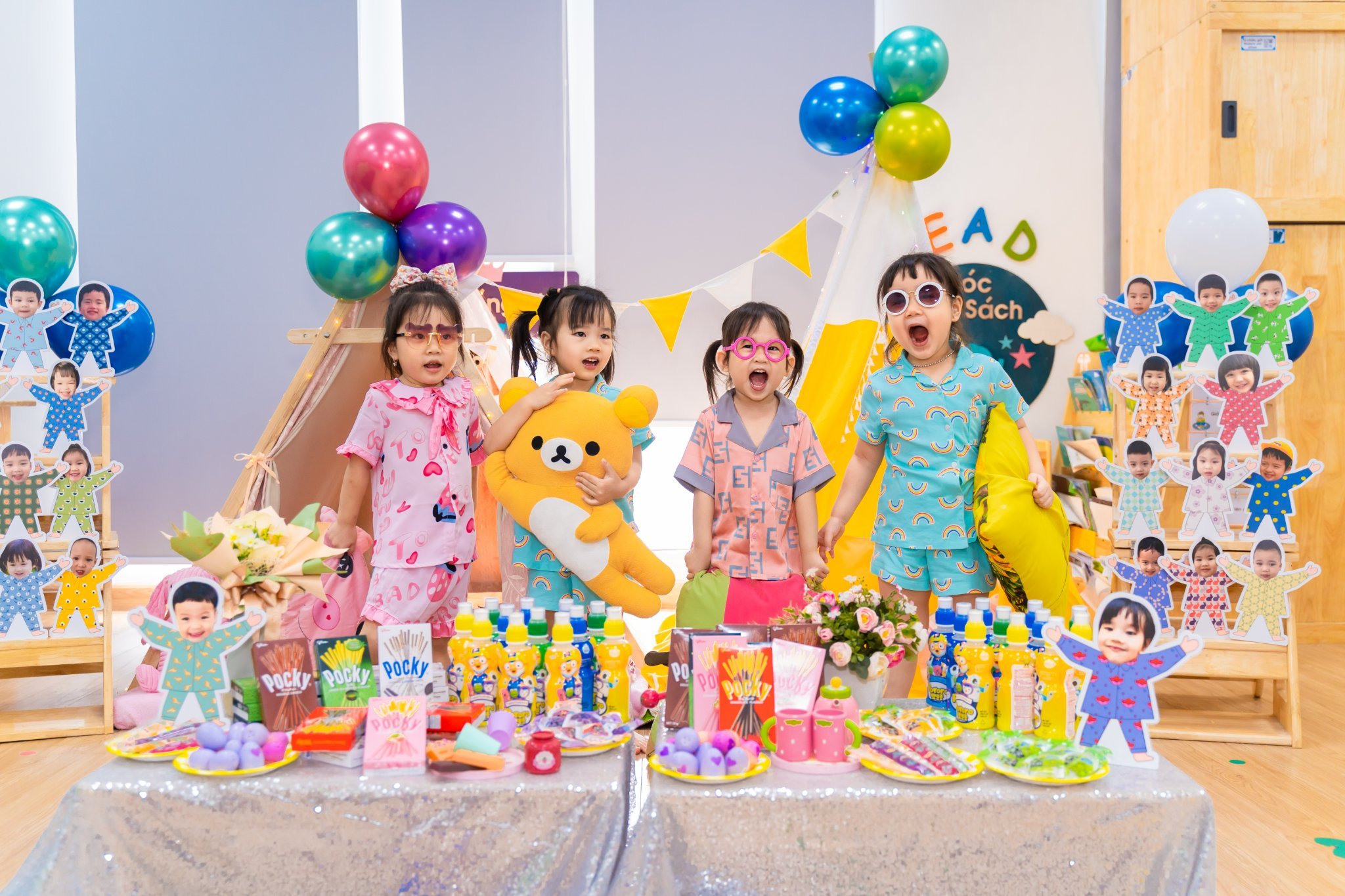 Colouring summer with a Pyjama Party