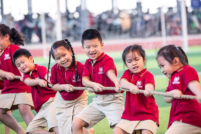 Giáo dục thể chất cho học sinh lớp 1 là chương trình rất được chú trọng.