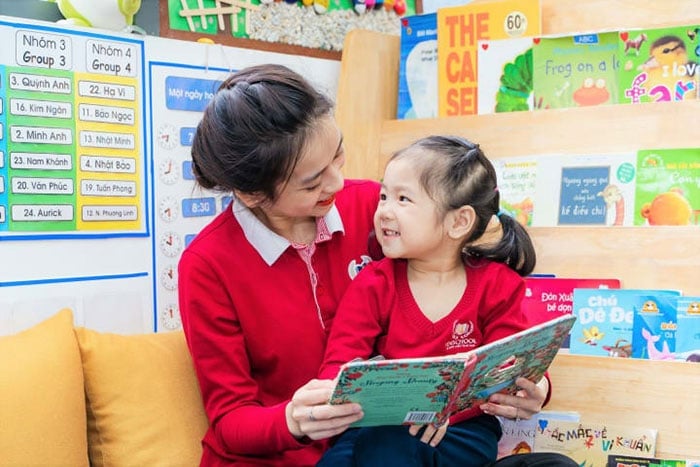 Học chữ kết hợp với các trò chơi sẽ khiến trẻ thích thúc và nhớ lâu hơn