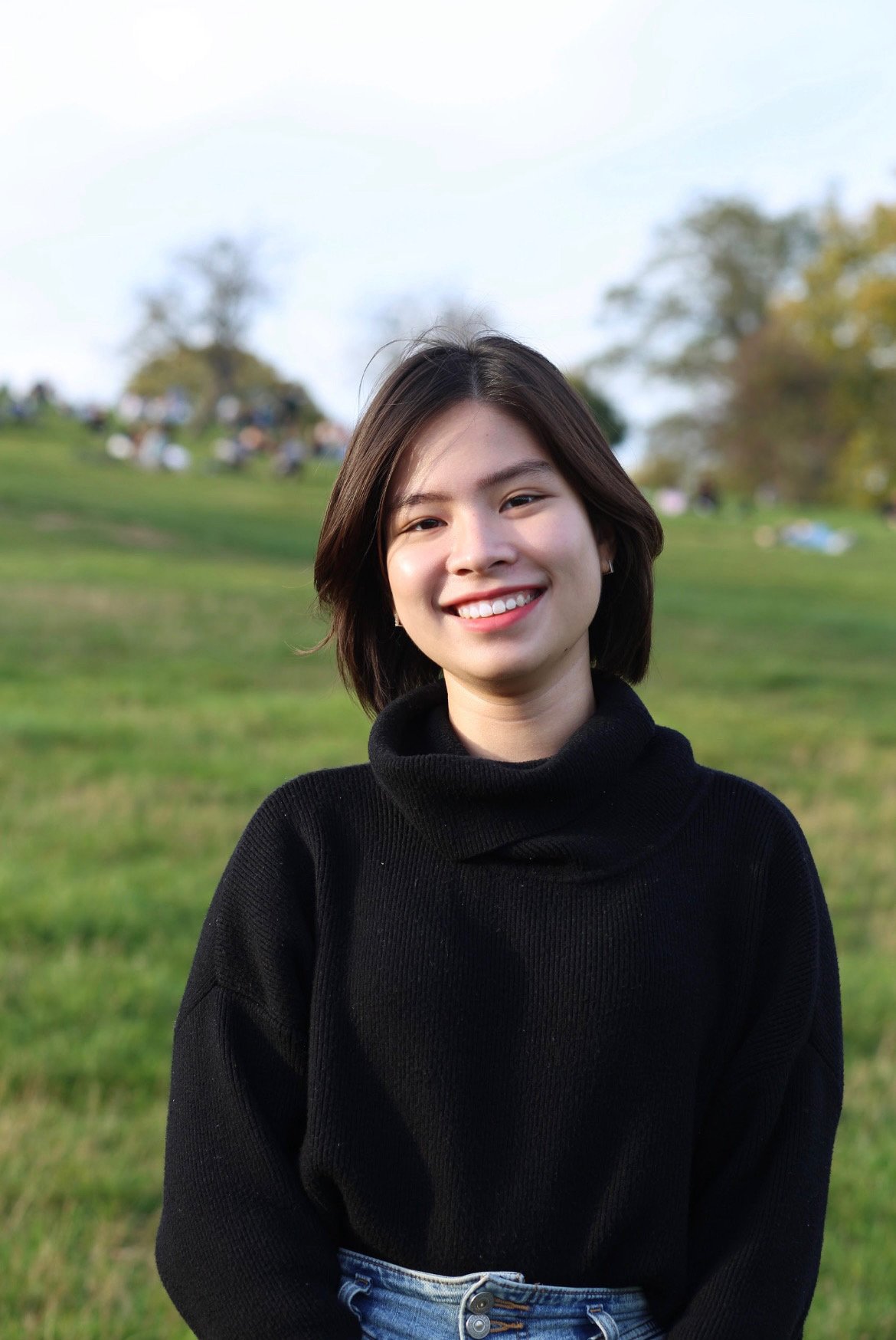 Hà Phương Anh – Versatile Vinser who is now leader of the Vietnamese Student Association in the UK (SVUK)