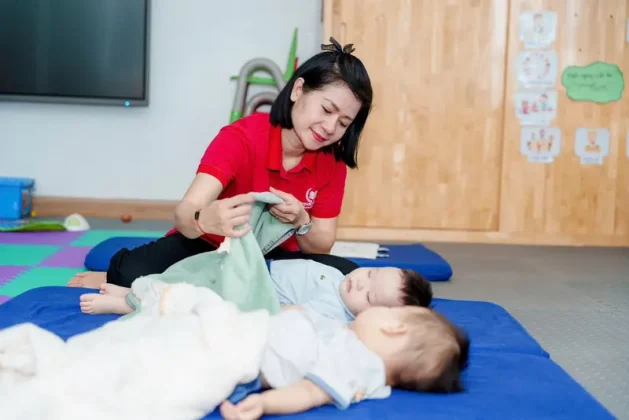 Phụ huynh cần thiết lập thói quen ngủ lành mạnh để cải thiện sự tập trung cho trẻ mầm non