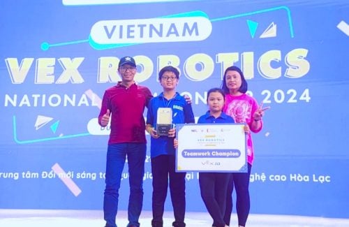 Big win at the 2024 national Vex Robotics championship – Vinsers excellently win a place to represent vietnam in the world finals in the US.