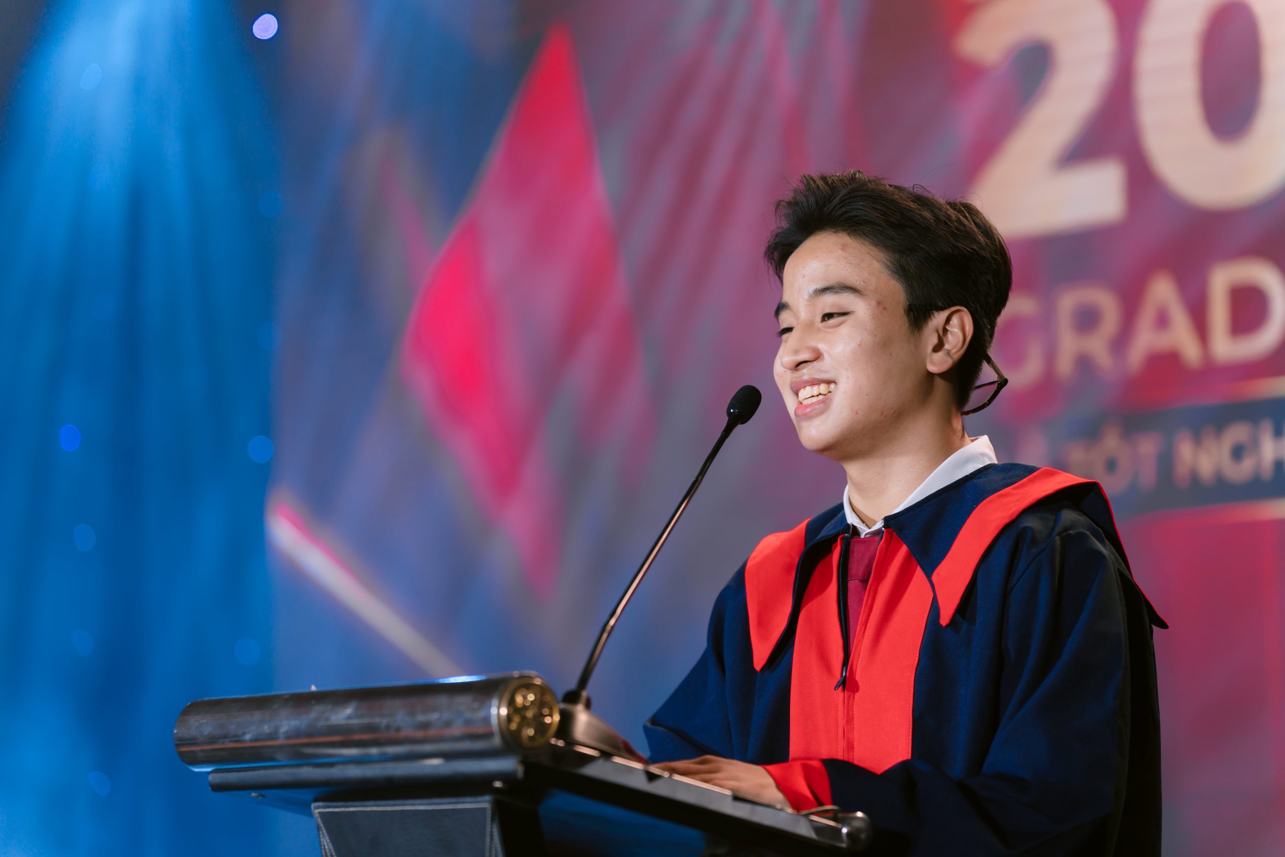 Vinser Vo Nam Khanh earns 5.5 billion VND scholarship from TETR College of Business – Studying across 7 countries in 4 years of university