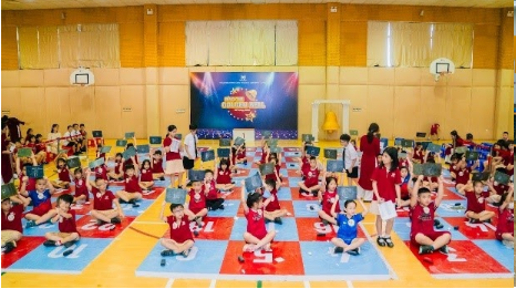 the-ring-esl-golden-bell-contest-vinschool-thang-long-primary-2