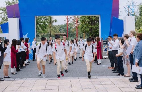 Nearly 1700 Vinsers from Vinschool Ocean Park are bustling with excitement as they welcome the new school year 2024-2025