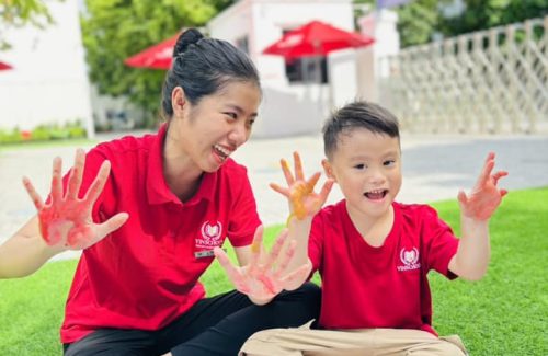 Khám phá thế giới sắc màu trong giờ học ngoại ngữ