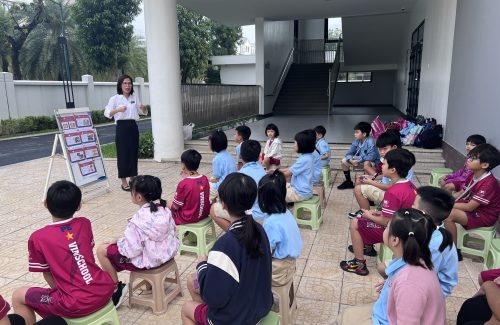 VINSER SẴN SÀNG ỨNG PHÓ: DIỄN TẬP THOÁT HIỂM, THOÁT NẠN TRÊN XE Ô TÔ