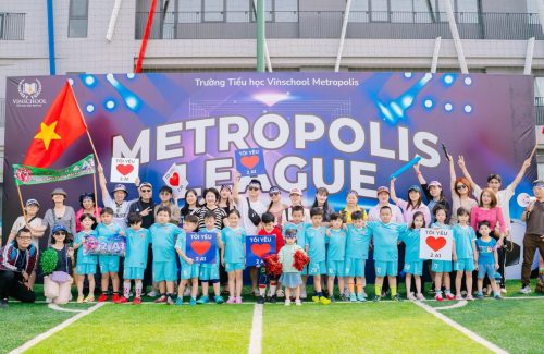 Sôi động không khí giải bóng đá Vinschool Metropolis League