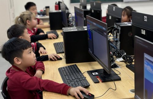 Tiểu học Vinschool The Harmony – Sân Chơi Công Nghệ “Hour of Code” Nuôi Dưỡng Đam Mê Lập Trình