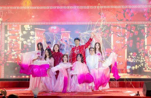 TƯNG BỪNG CHÀO ĐÓN NĂM MỚI ẤT TỴ TẠI HỘI XUÂN 2025 TRƯỜNG TRUNG HỌC VINSCHOOL OCEAN PARK