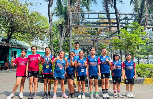 VINSHOOL GRAND PARK BASKETBALL TEAM MAKES A STRONG IMPRESSION IN THEIR DEBUT AT THE THU DUC CITY STUDENT SPORTS CHAMPIONSHIP ???