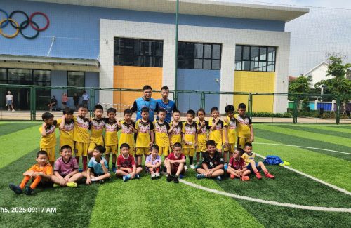 CÂU LẠC BỘ BÓNG ĐÁ: HÀNH TRÌNH TRƯỞNG THÀNH CỦA CÁC “CẦU THỦ NHÍ” VINSCHOOL METROPOLIS