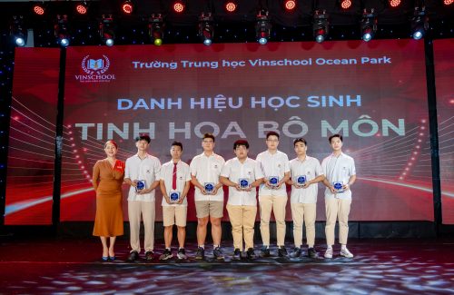 VINSERS TRUNG HỌC NHÌN LẠI HÀNH TRÌNH TRƯỞNG THÀNH VÀ TỎA SÁNG TẠI LỄ TỔNG KẾT NĂM HỌC 2024–2025