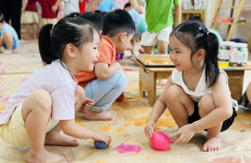 Vinsers began their first journey of the Magical Summer with the Color Splash Day event