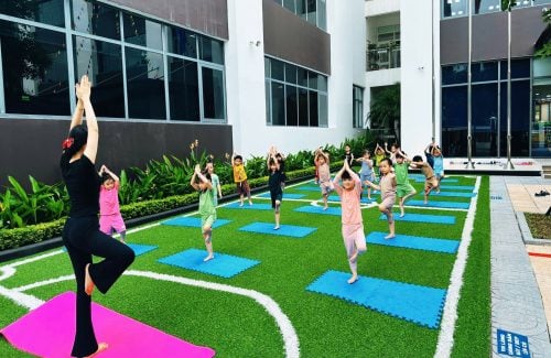 Vinsers learned to breathe, keep balance, and control themselves in the “Mini Yogis” activity.