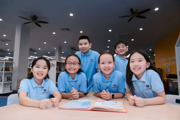 Học sinh trường liên cấp