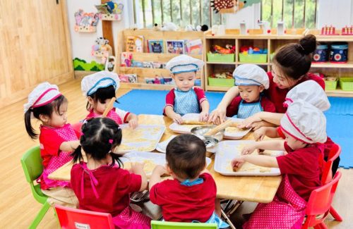 Bé Học Được Gì Từ Những Chiếc Bánh Xinh Xắn?