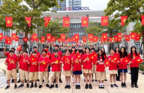 Vinschool Smart City Nuôi Dưỡng Lòng Tự Tôn Dân Tộc Trong Học Sinh