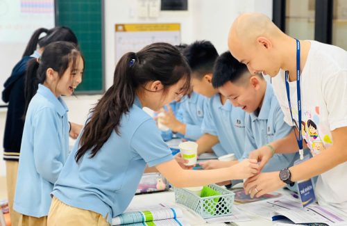 CHA MẸ – NHỮNG “NHÀ KHOA HỌC ĐỒNG HÀNH” CÙNG CON KHÁM PHÁ HÀNH TRÌNH CHẤT GÂY HẠI DI CHUYỂN VÀ TÍCH LŨY TRONG CHUỖI THỨC ĂN