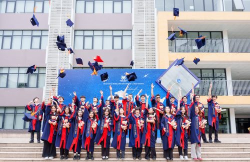 Lễ tổng kết & Lễ trưởng thành 2025: Khoảnh khắc đầy tự hào và đáng nhớ của Vinsers Trung học