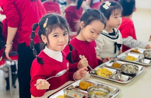 HỌC SINH PRIMARY STARTERS TRẢI NGHIỆM MÔI TRƯỜNG HỌC TẬP TẠI TRƯỜNG LIÊN CẤP VINSCHOOL STAR CITY