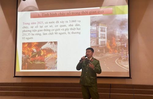 VINSER TRUNG HỌC VINSCHOOL THE HARMONY THAM GIA BUỔI TUYÊN TRUYỀN PHỔ BIẾN KIẾN THỨC PHÒNG CHÁY CHỮA CHÁY VÀ CỨU NẠN CỨU HỘ