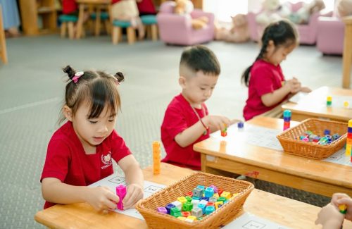 CHUYẾN PHIÊU LƯU KỲ DIỆU CÙNG NHỮNG CON SỐ