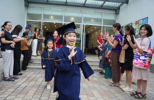LỄ DIỄU HÀNH TỐT NGHIỆP KHỐI ALVIN – NHÌN LẠI HÀNH TRÌNH TRƯỞNG THÀNH ĐẦY CẢM XÚC