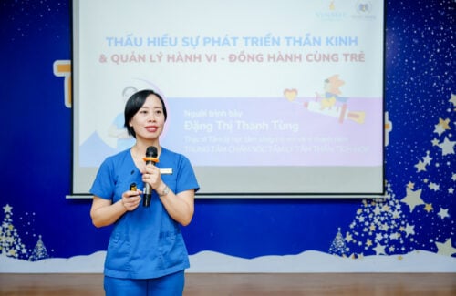 Bình Tĩnh Để Thấu Hiểu – Đồng Hành Khoa Học Cùng Con: Điều Chỉnh Cảm Xúc Khi Con “Bướng Bỉnh, Ăn Vạ, Cáu Gắt”
