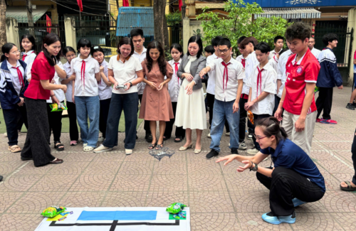 DỰ ÁN “MẦM CÔNG NGHỆ” TRUYỀN CẢM HỨNG CHO HỌC SINH KHUYẾT TẬT