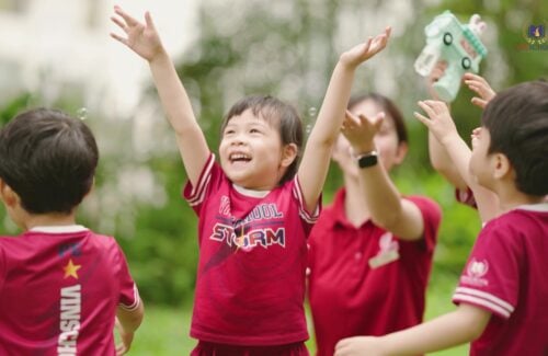 Nếu kể về năm học vừa qua, ba mẹ và Vinsers nhí sẽ nói gì?