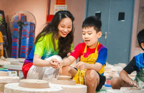 Một Ngày Trải Nghiệm Tại Làng Gốm Bát Tràng Của Vinser Trại Hè Khám Phá