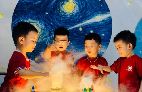 Điều gì xảy ra khi trẻ được khám phá?